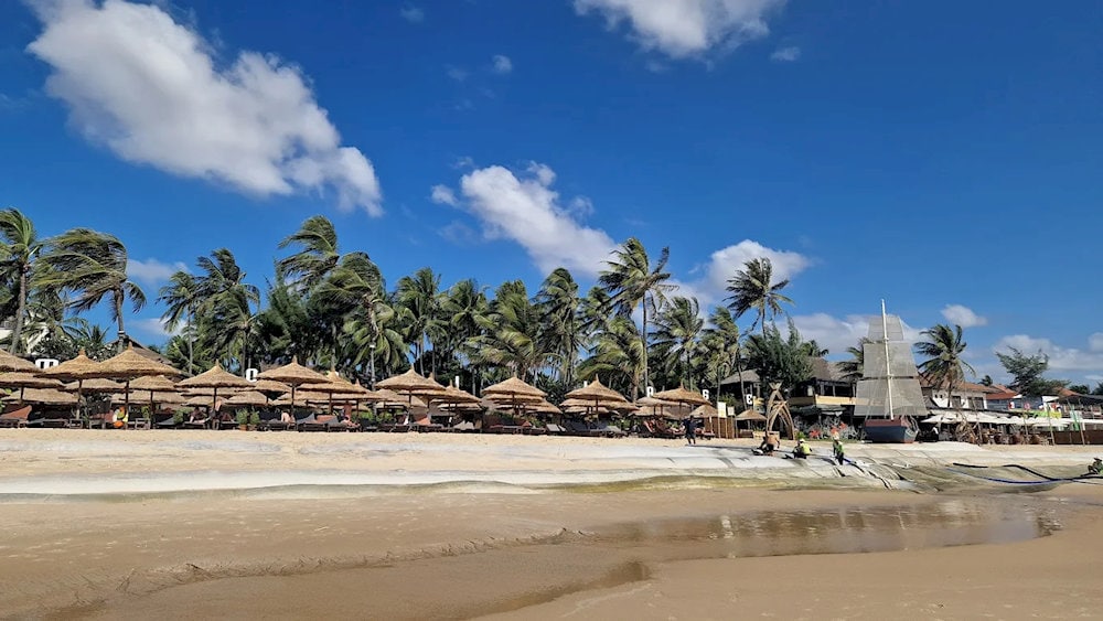 Bãi biển Hàm Tiến